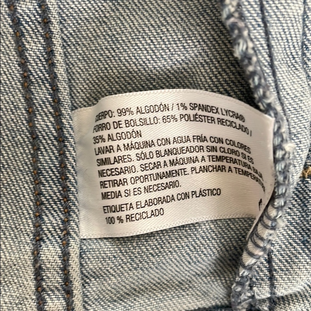 Universal Thread Blue Jean Jacket Classic Design - image 7